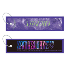 画像をギャラリービューアに読み込む, 【KAMITSUBAKI STUDIO】フライトタグキー C/KAMITSUBAKI FES '26 FIELD OF RESONANCE OFFICIAL GOODS 第二弾
