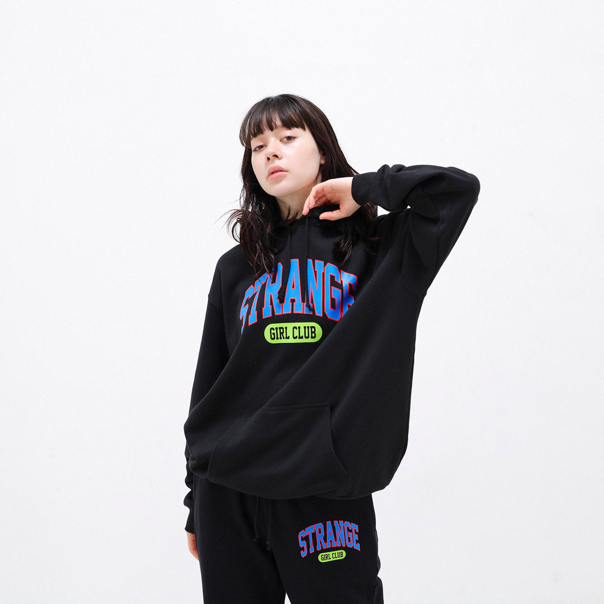 理芽】STRANGE GIRL CLUBフーディ／「STRANGE GIRL CLUB」2nd ANNIV