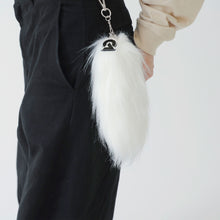 画像をギャラリービューアに読み込む, 【DUSTCELL】ファーキーホルダー/WHITE/DUSTCELL LIVE 2025「月の裏」