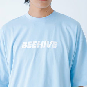 【EMA】BEEHIVE ルームTシャツ／LIGHT BLUE／EMA OFFICIAL GOODS