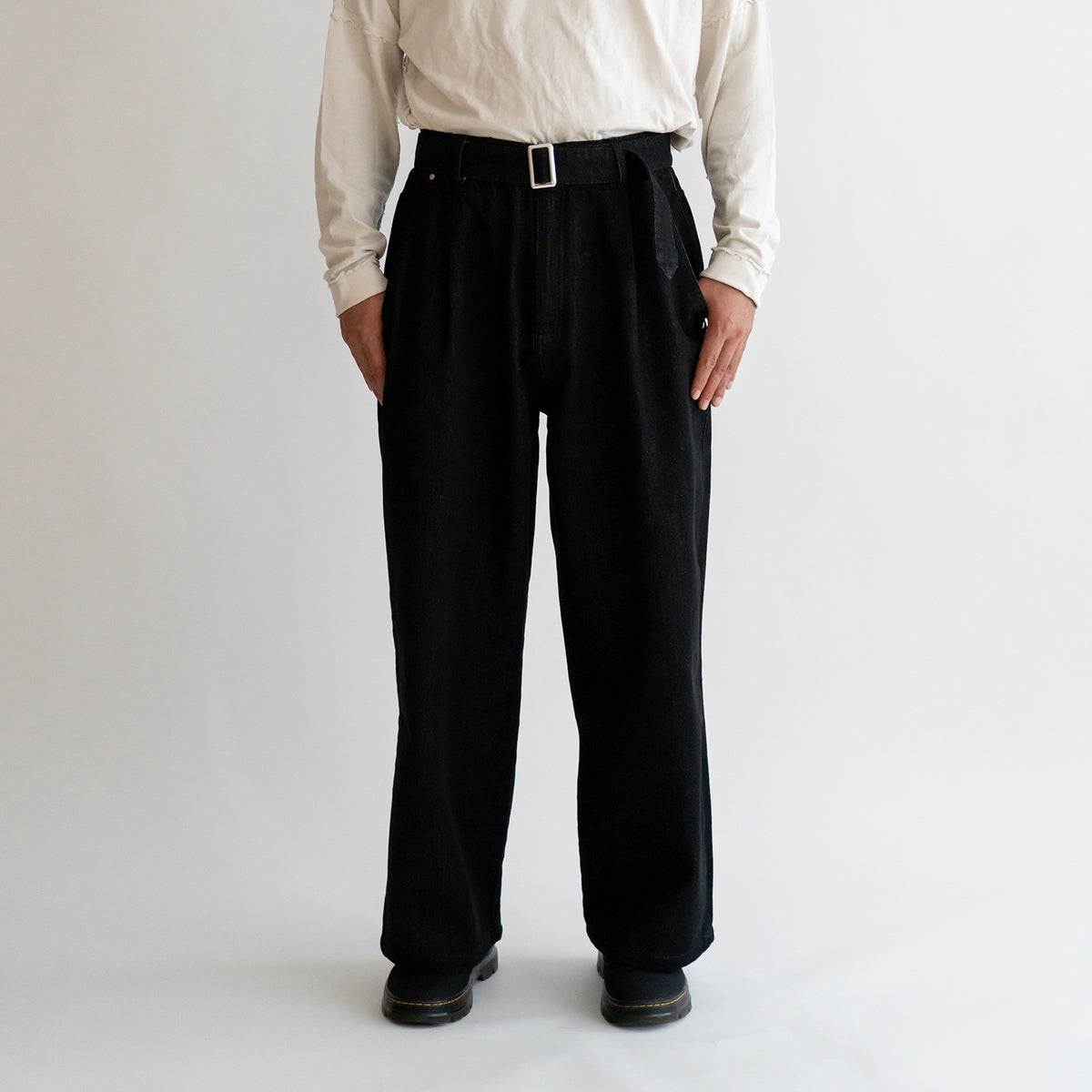 【V.W.P】V.W.P BLACK DENIM PANTS 理芽 model／4th ONE-MAN LIVE「現象Ⅳ -反転運命-」OFFICIAL GOODS 第二弾