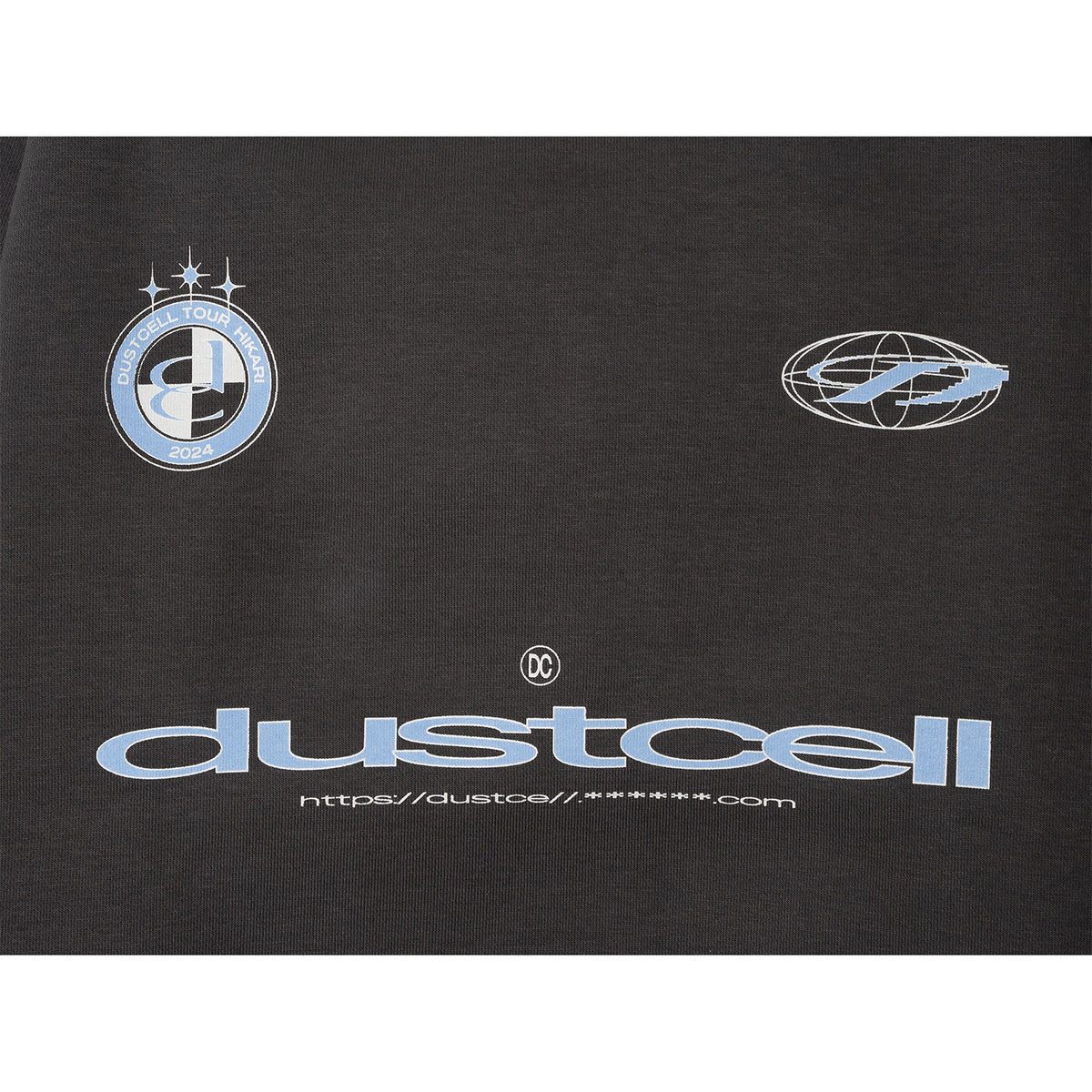 【DUSTCELL】「光」グラフィッククルーネックスウェット／DARK GRAY／DUSTCELL TOUR 2024「光」第二弾