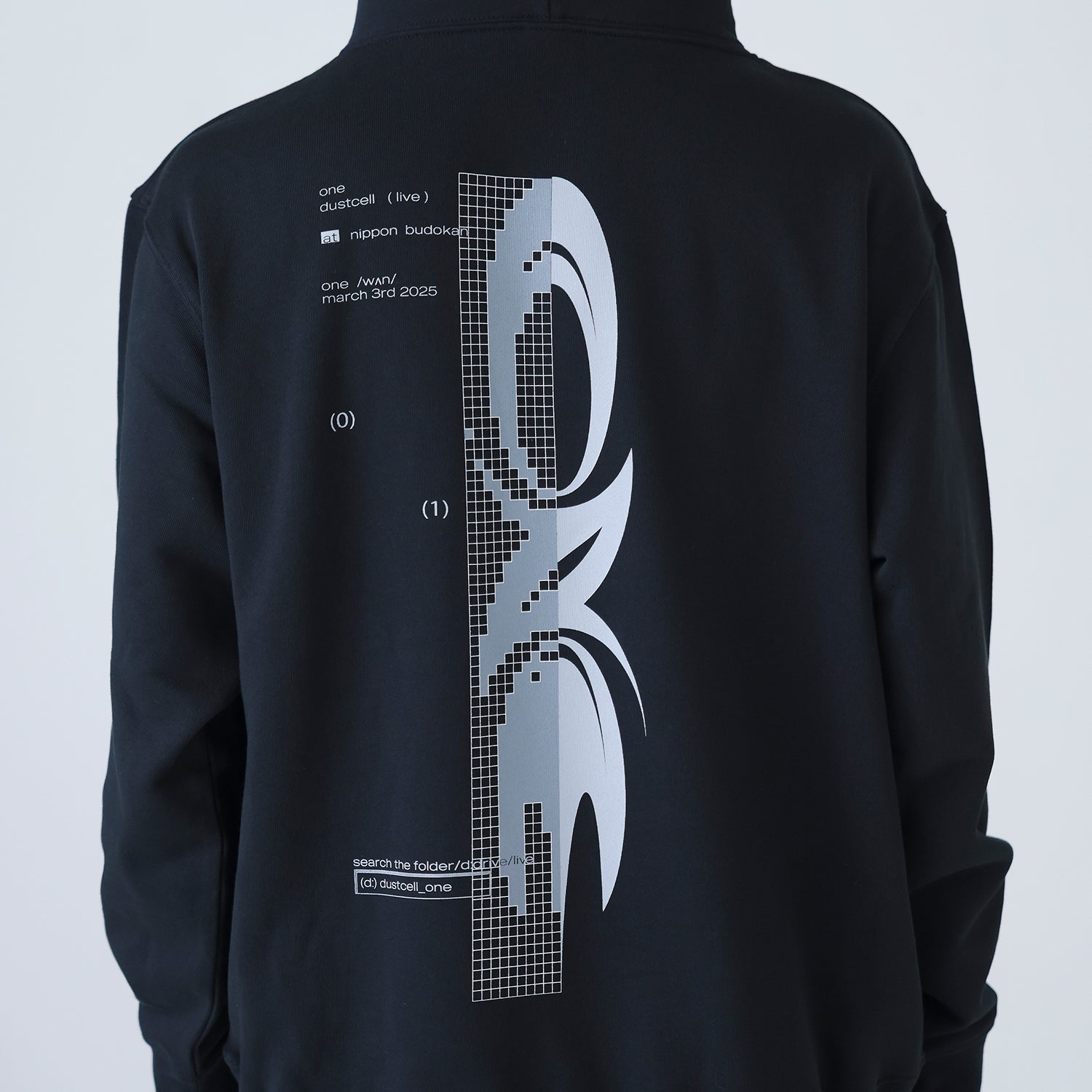 DUSTCELL 「ONE」 グラフィックフーディ DUSTCELL】「ONE」グラフィックフーディ／BLACK／DUSTCELL LIVE「ONE