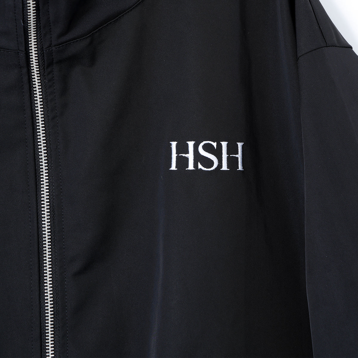 【春猿火】HSH スタンドカラー刺繍ブルゾン／4th ONE-MAN LIVE「UNITY - Our Resonance -」OFFICIAL LIVE GOODS