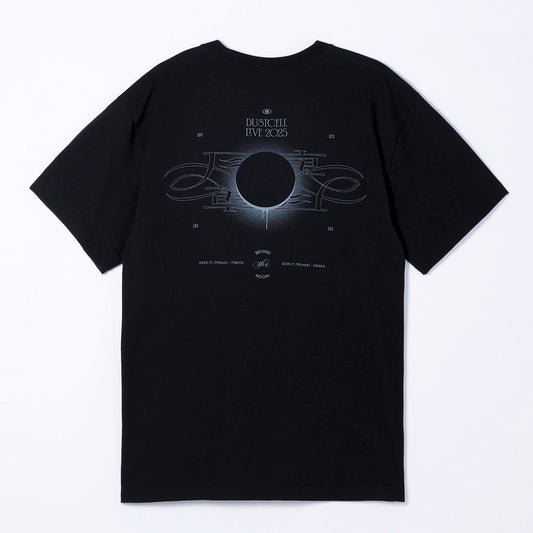 【DUSTCELL】「月の裏」グラフィックTシャツ／BLACK／DUSTCELL LIVE 2025「月の裏」