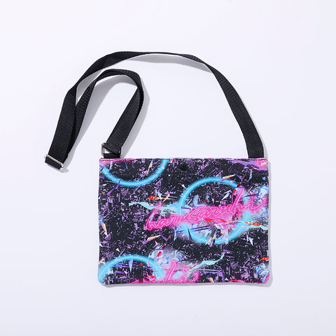 【春猿火】タイポグラフィックサコッシュ／「魔女展」