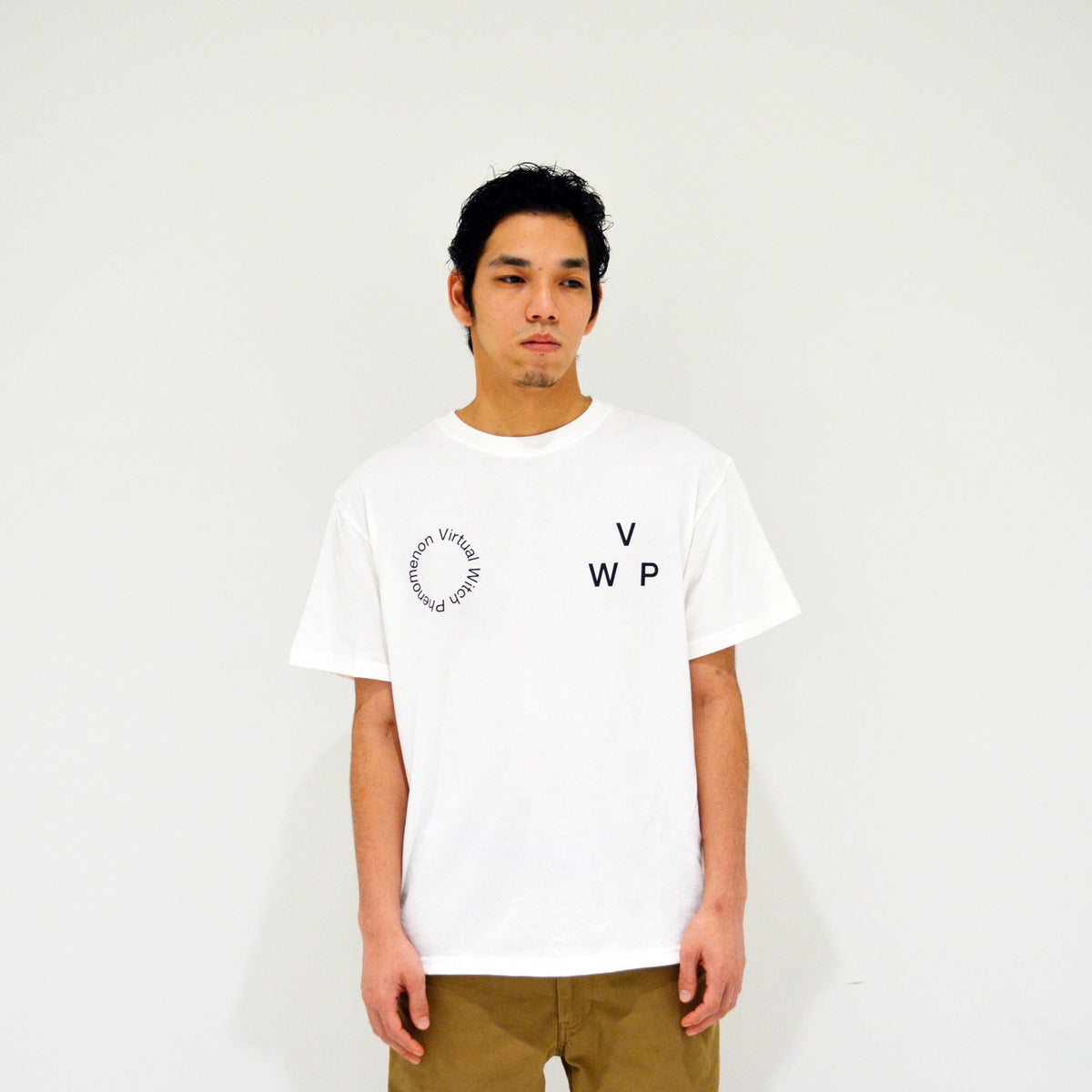 【V.W.P】EMOJI Tシャツ／V.W.P展